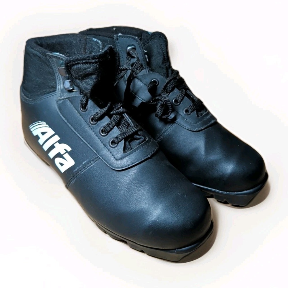 ALFA FjORD NNN CROSS COUNTRY SKI BOOTS SIZE Eu 41 US 8 MENS Fair Shape